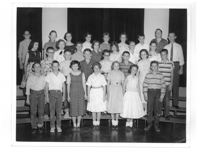 Ben Franklin - 7th Grade Class Photo